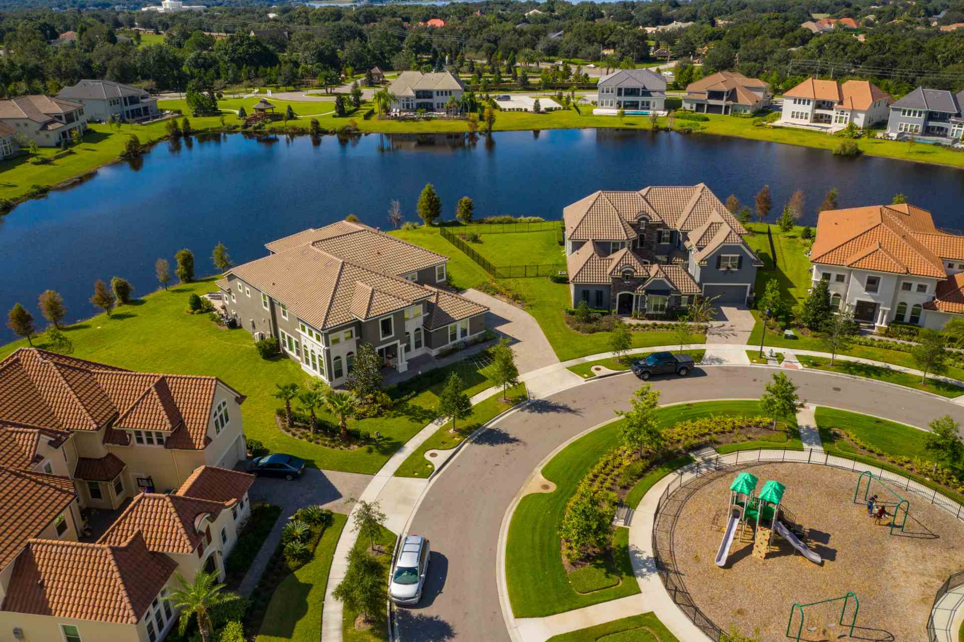 Overhead view of cul-de-sac in Florida