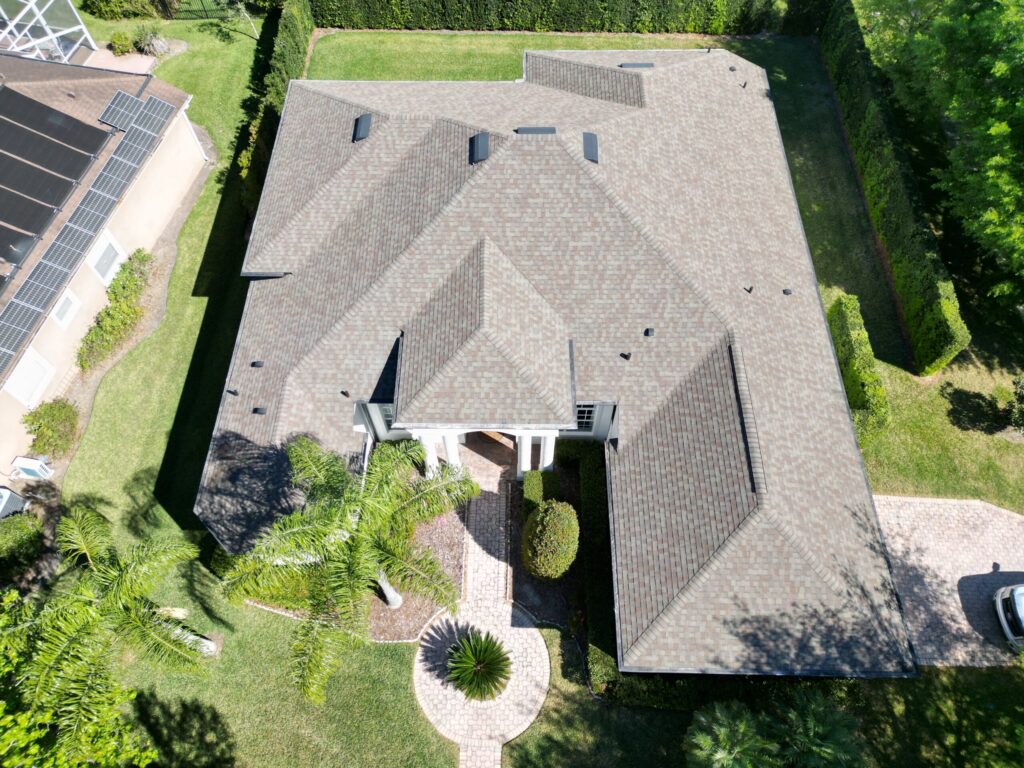 Image shows home with CertainTeed StreakFighter algae resistant shingles.